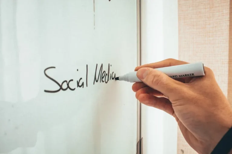 How to Create Social Media Graphics Without a Full Design Team