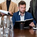 Luxurytravelmagazine Review: What It Is, Features, Safety, and Alternatives