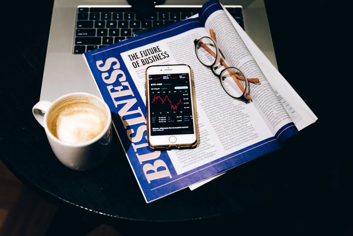 Reader intent around Nadine Caridi: informational, commercial, or navigational?